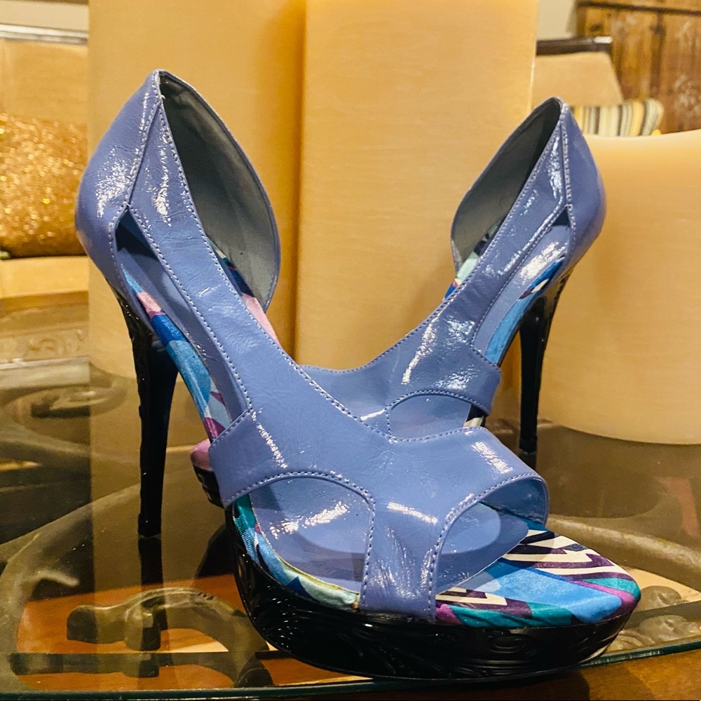 Carlos Santana Lilac Open Toe Pumps